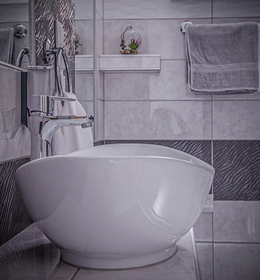 Oros House Apartmanház Orosháza Exteriér fotografie