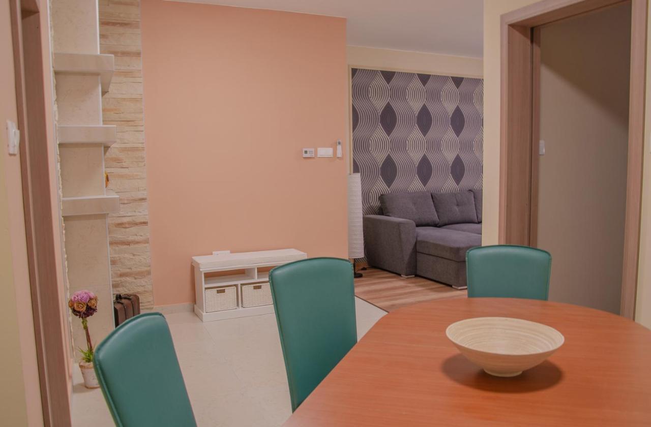 Oros House Apartmanház Orosháza Exteriér fotografie