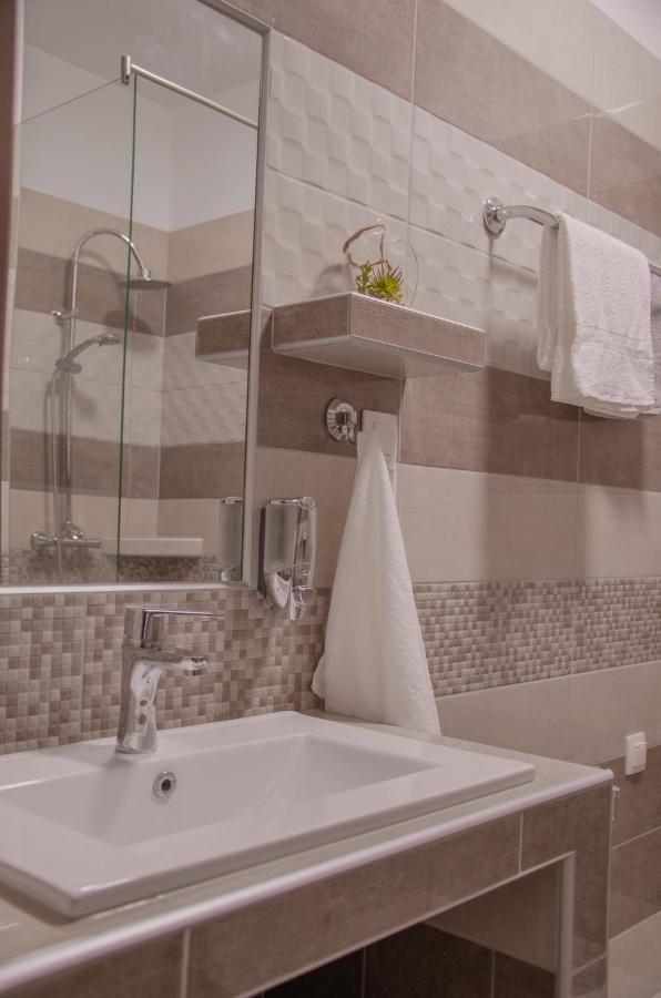 Oros House Apartmanház Orosháza Exteriér fotografie