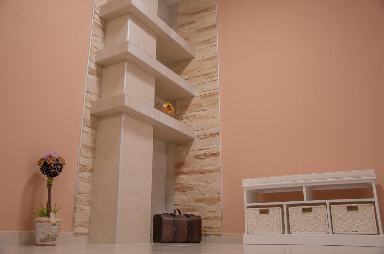 Oros House Apartmanház Orosháza Exteriér fotografie