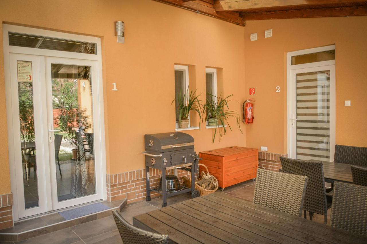 Oros House Apartmanház Orosháza Exteriér fotografie