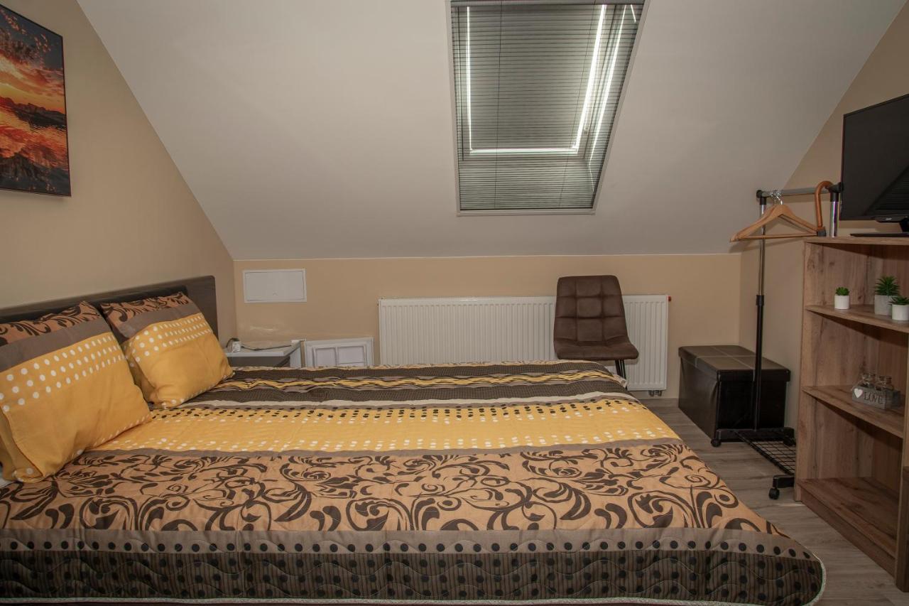 Oros House Apartmanház Orosháza Exteriér fotografie