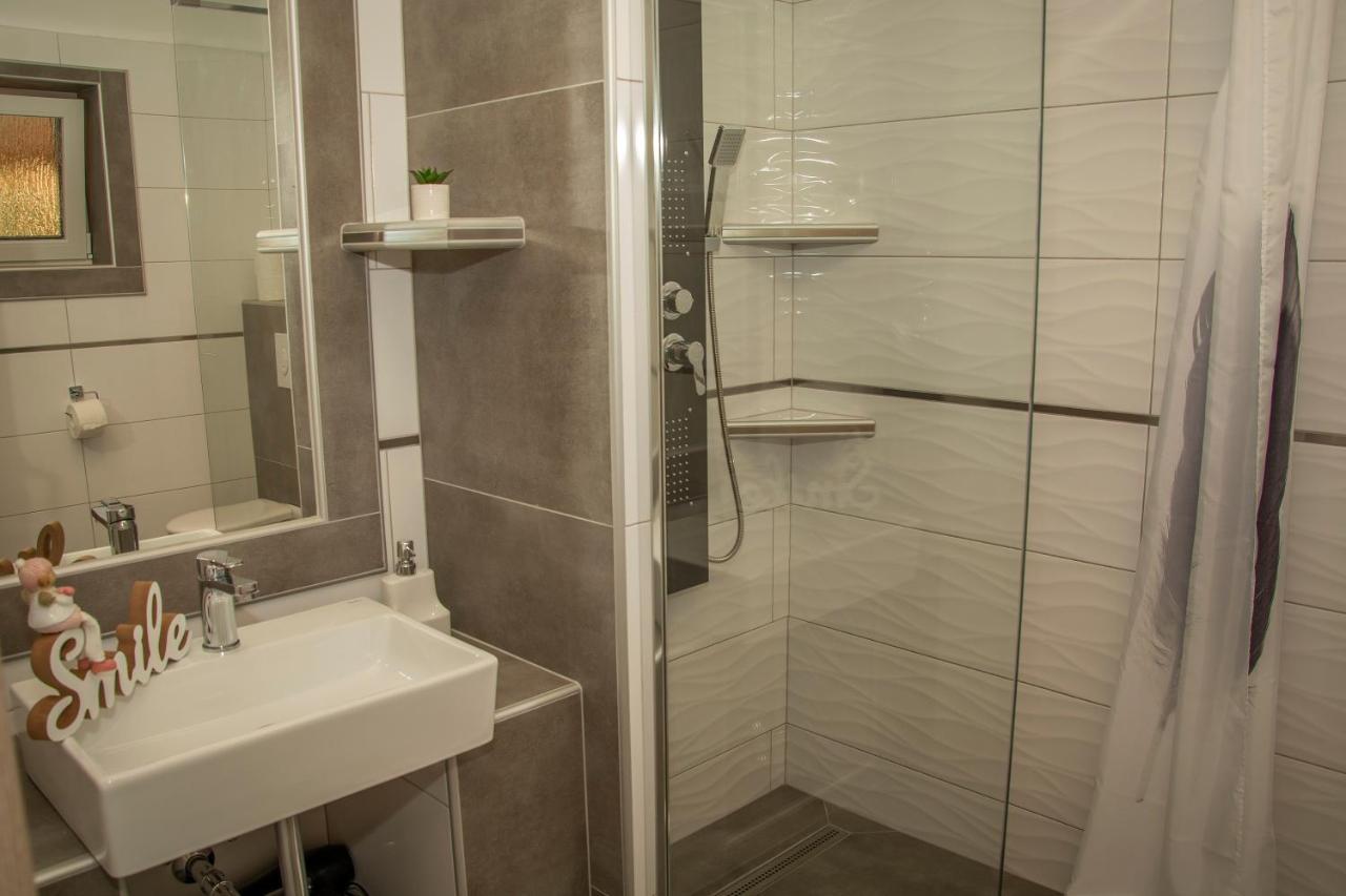 Oros House Apartmanház Orosháza Exteriér fotografie