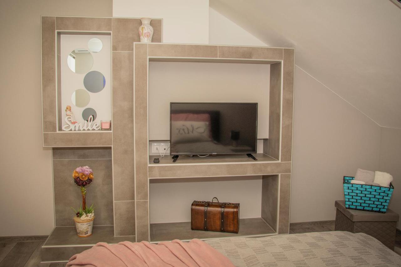 Oros House Apartmanház Orosháza Exteriér fotografie