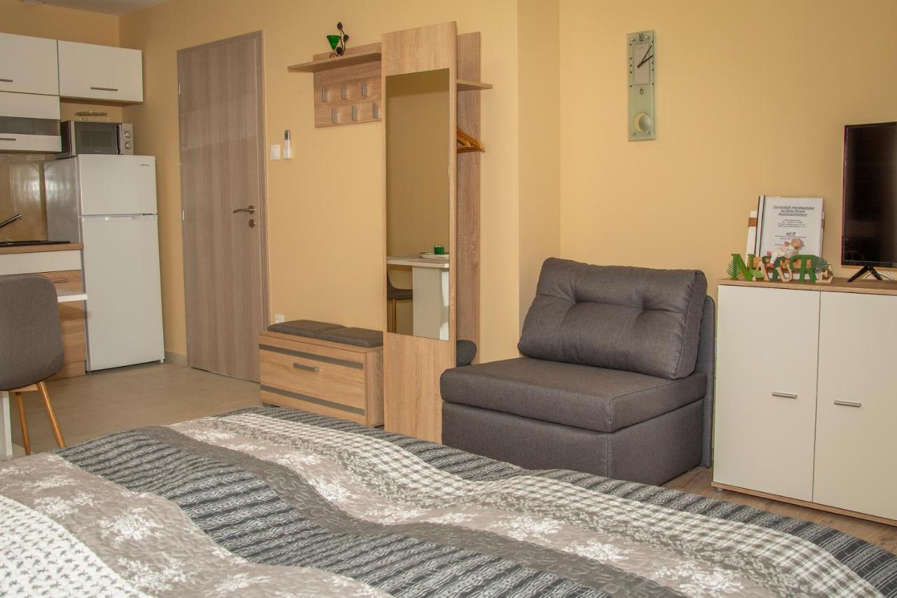 Oros House Apartmanház Orosháza Exteriér fotografie